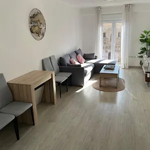 Apartamento Piso Centro Con Vistas, Antequera